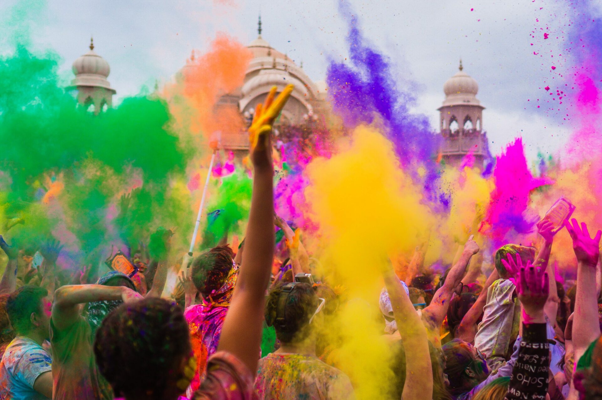 What To Wear For Holi