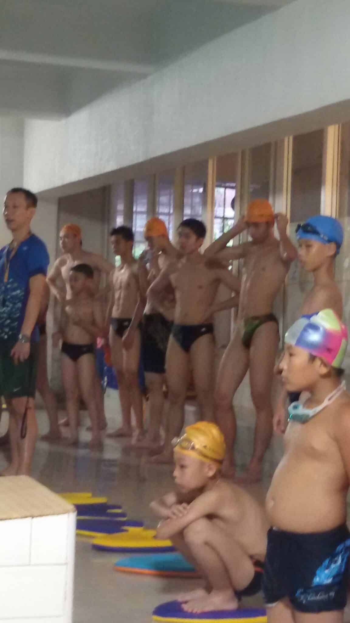 Should You Wear Underwear With Swim Trunks Wear It Well