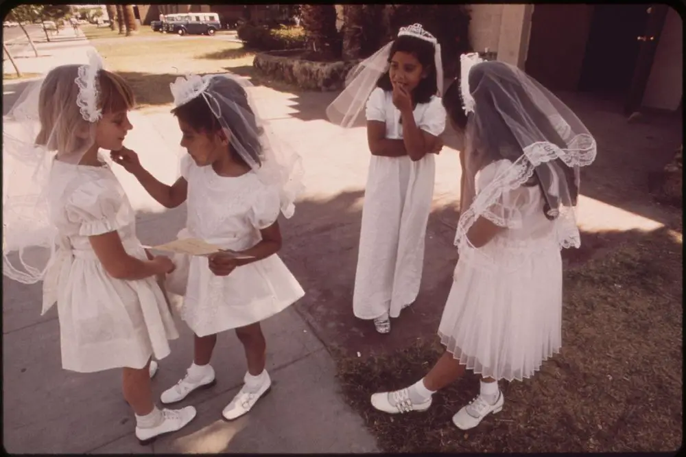 What To Wear For A First Communion