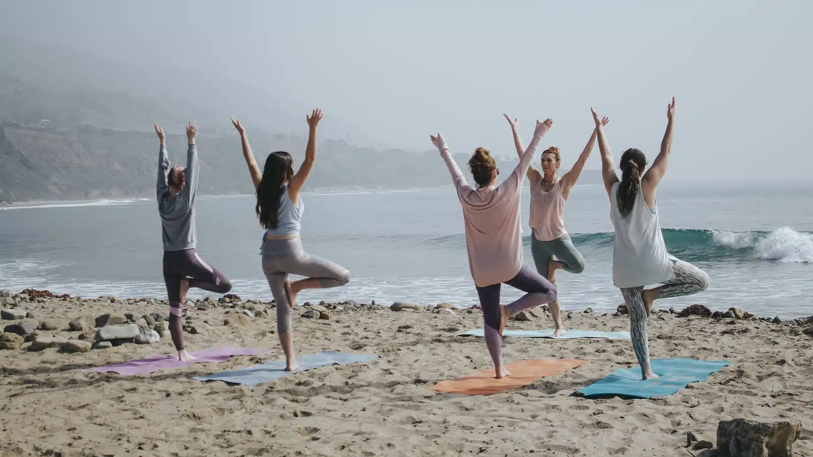 What Do Men Wear To Yoga