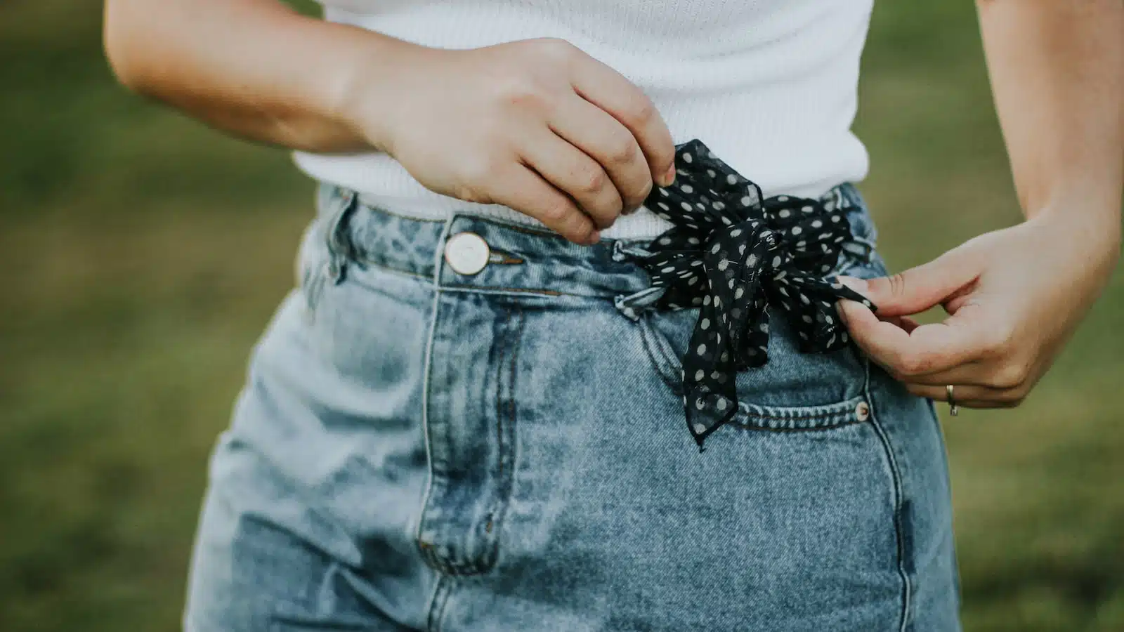 What To Wear With Light Blue Jeans Men