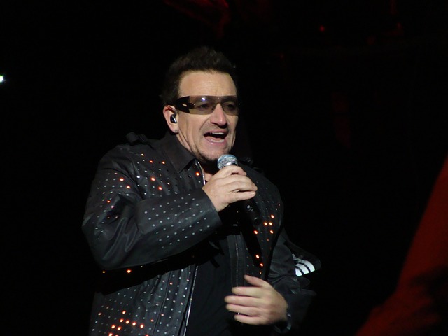 Why Does Bono Wear Gloves